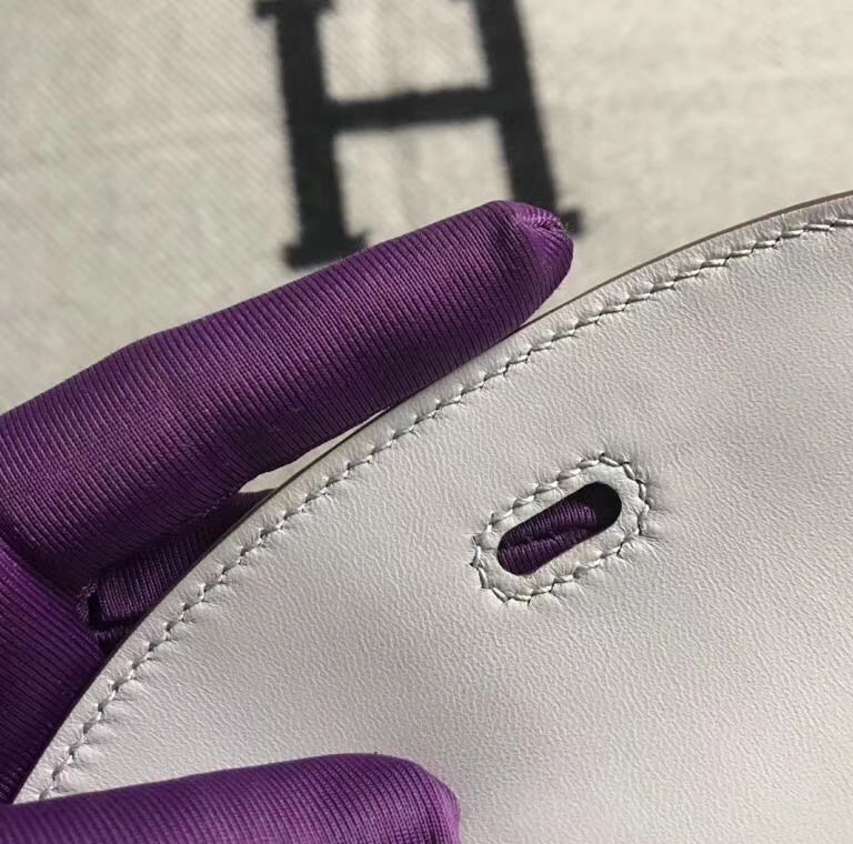 Hermès（爱马仕）Lindy琳迪包 雾面鳄鱼皮珍珠灰 银扣 26cm