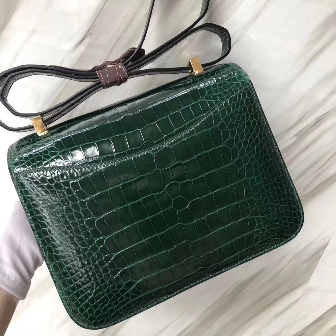 Hermès（爱马仕）Constance24cm Alligator shiny 亮面鳄鱼 ck67 祖母绿 金扣 现货
