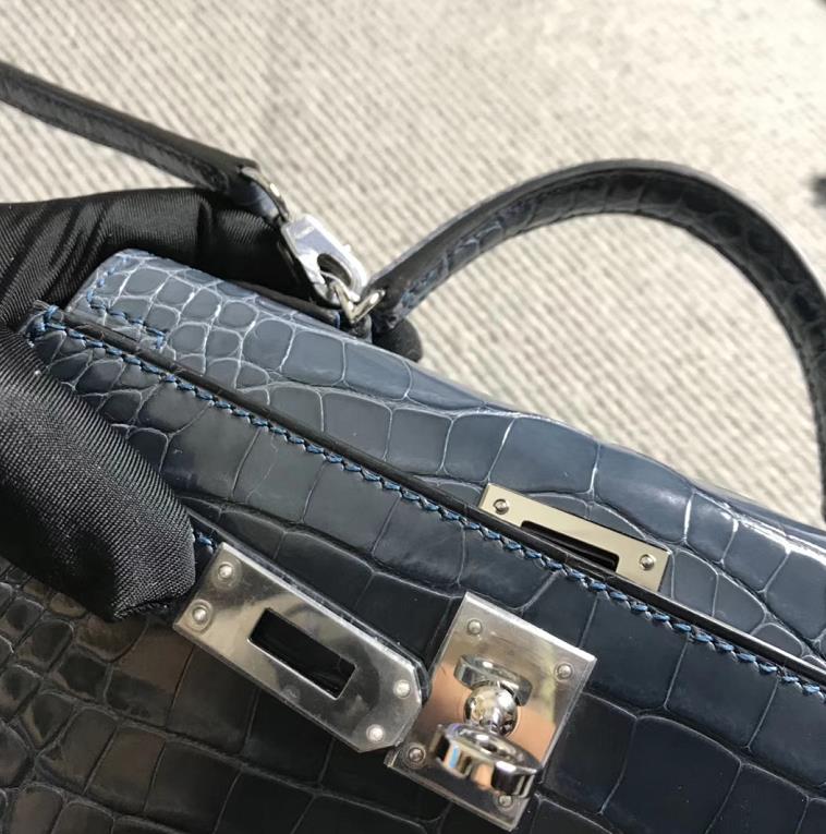 Hermès（爱马仕）mini 迷你凯莉 风暴蓝 美洲鳄鱼方块 银扣 2代