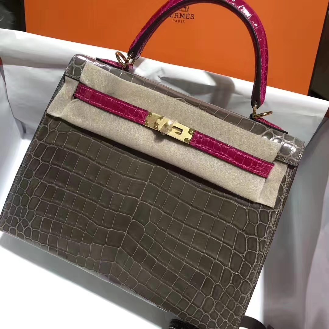 Hermès（爱马仕）Kelly凯莉包 亮面鳄鱼 ck81 斑鸠灰 Gris ＴJ5 天方夜谭粉紫 金扣 马蹄印 25cm
