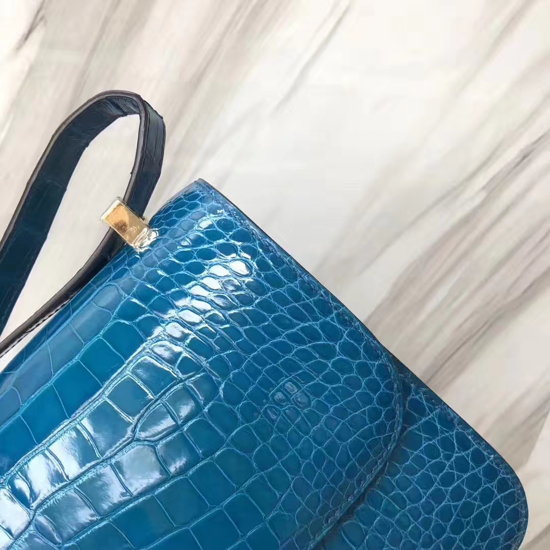 Hermès（爱马仕）Constance空姐包 亮面鳄鱼 7W 伊兹密尔蓝 Blue izmir 金扣 现货24cm
