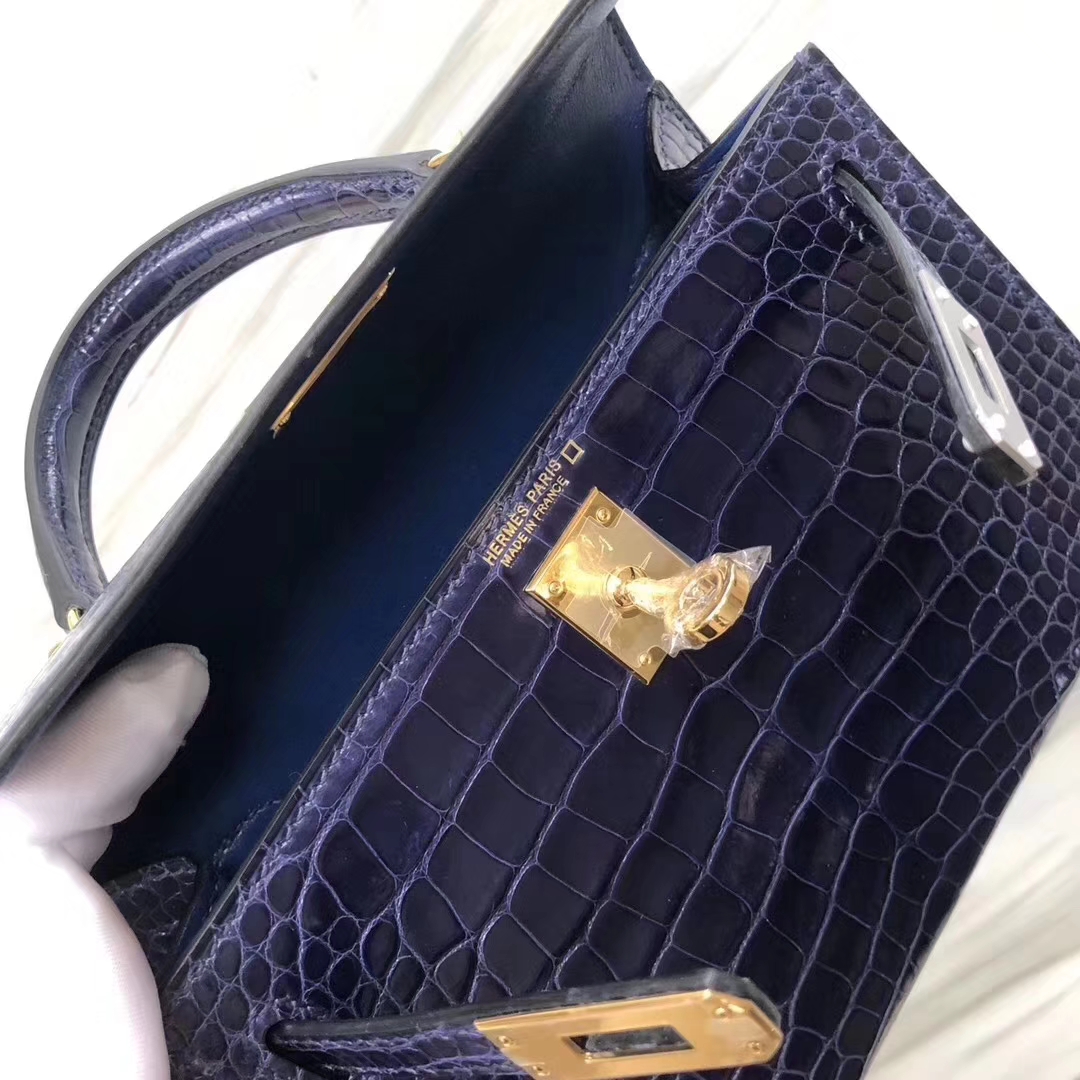 Hermès(爱马仕)Minikelly ll Alligator shiny 亮面鳄鱼 m3 墨水蓝 金扣 超美现货-拉尔森鳄鱼皮具定制 - 爱马仕包包官网 Hermès(爱马仕)Minikelly ll Alligator shiny 亮面鳄鱼 m3 墨水蓝 金扣 超美现货