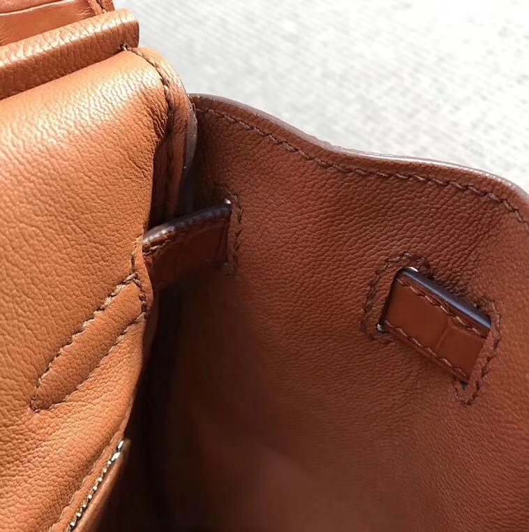 Hermès（爱马仕）Birkin铂金包 雾面美洲鳄鱼皮 土黄色 银扣 25cm