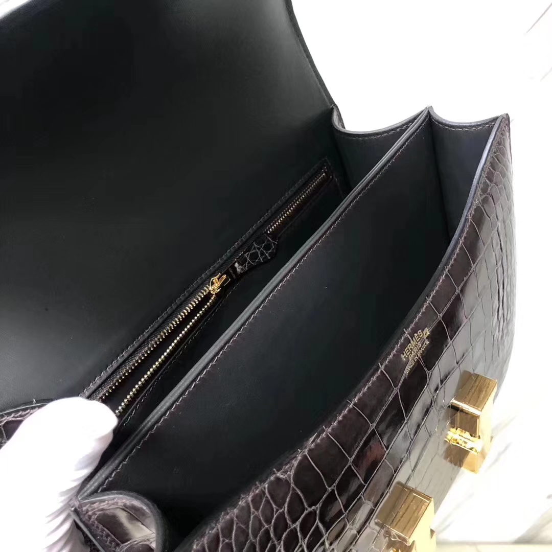 Hermès（爱马仕）Constance24cm Alligator shiny 亮面鳄鱼 ck88 石墨灰 金扣 现货