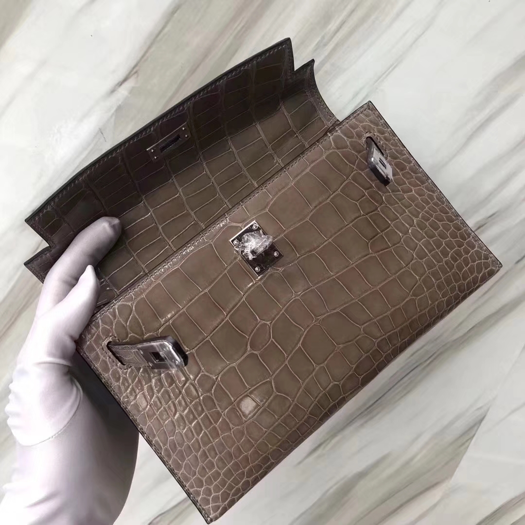 Hermès（爱马仕）Mini Kelly 亮面框框美洲鳄 ck81斑鸠灰 顶级工艺 蜡线全手工 银扣 22cm