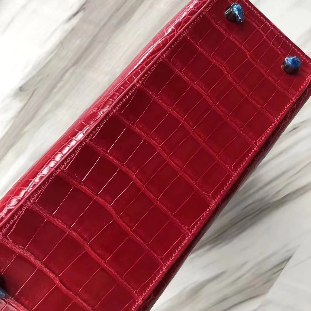 Hermès（爱马仕）Kelly凯莉包 Alligator shiny 亮面鳄鱼 ck95 法拉利红 Braise 金扣 25cm