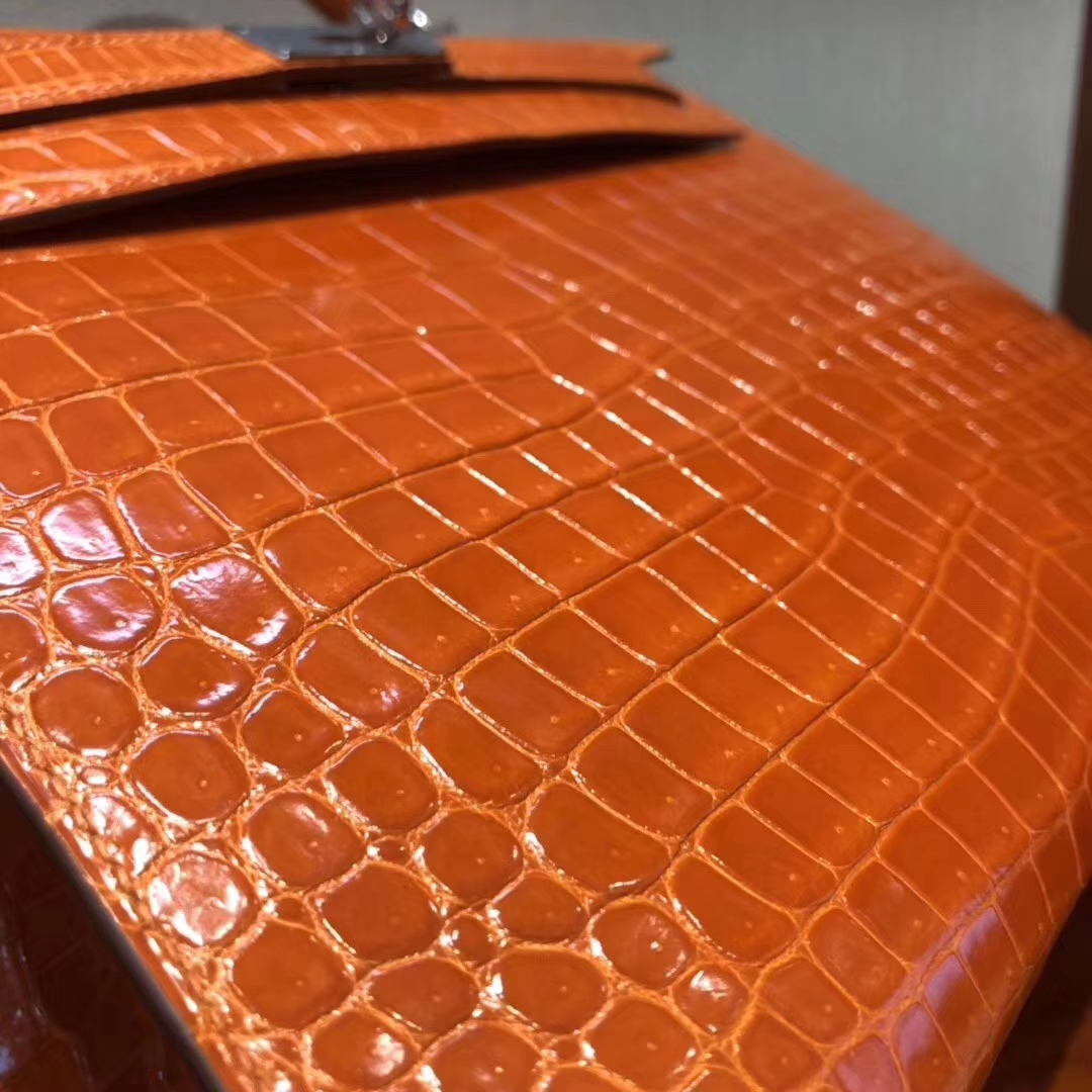 Hermès（爱马仕）Kelly凯莉包 亮面框框美洲鳄 橙色 顶级工艺 蜡线全手工 金扣 28cm