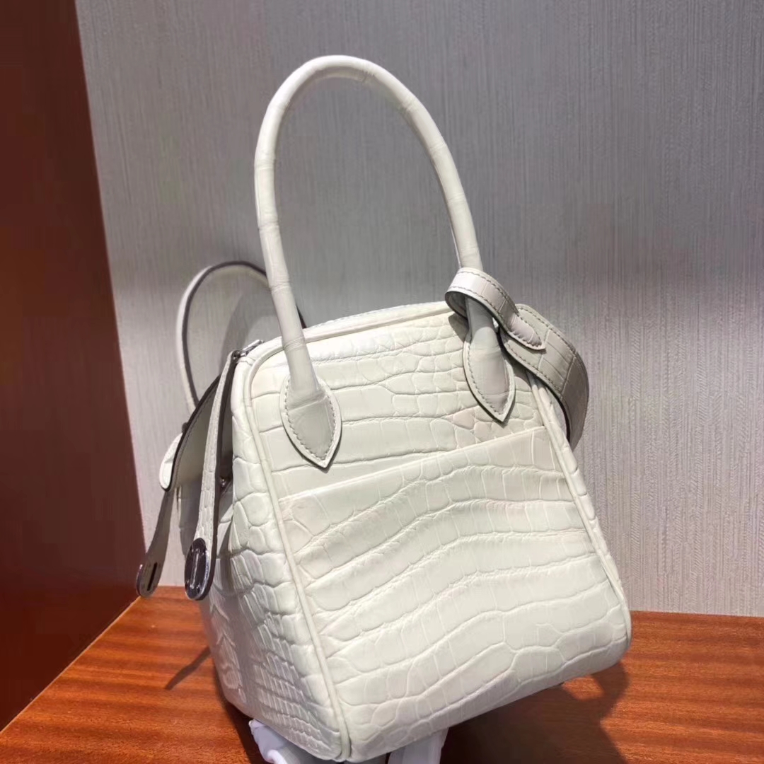 Hermès（爱马仕）Lindy 雾面两点尼罗鳄 8L奶油白 顶级工艺 蜡线全手工 银扣 26cm