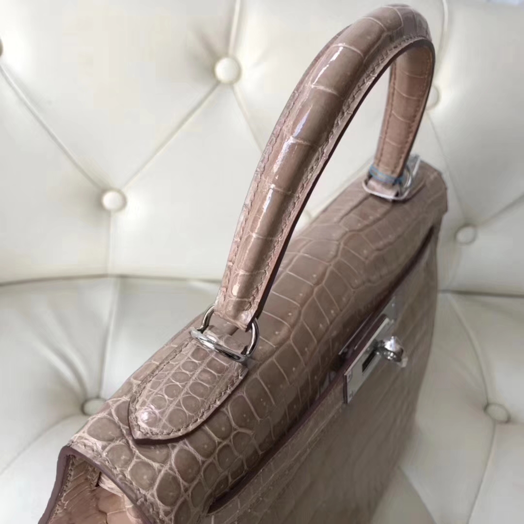 Hermès（爱马仕）Kelly凯莉包 亮面框框美洲鳄 杏色 顶级工艺 蜡线全手工 金扣 28cm