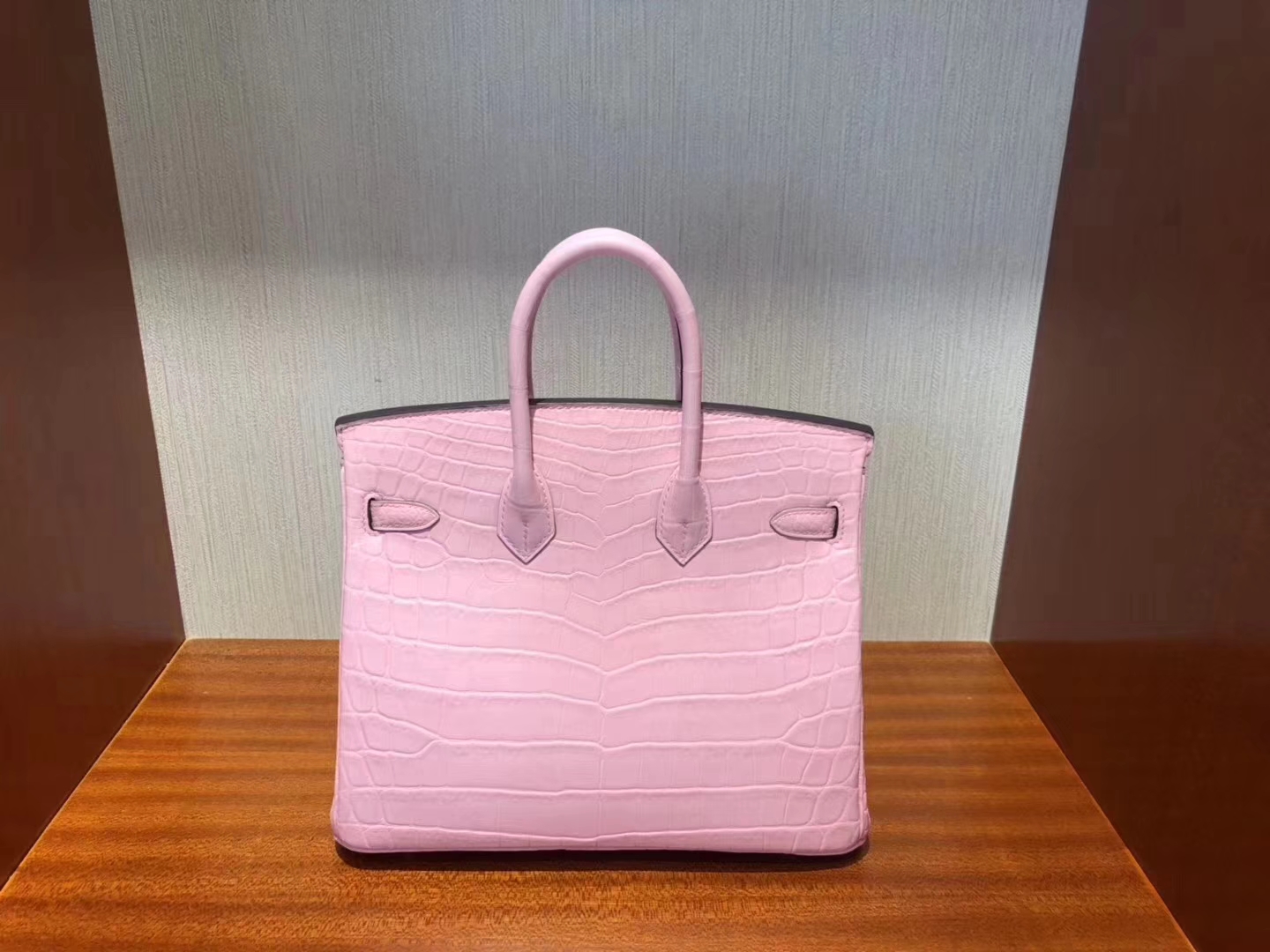 Hermès（爱马仕）Birkin铂金包 Crocodile matt 雾面鳄鱼 芭比粉  银扣  顶级手缝 超粉嫩 25cm