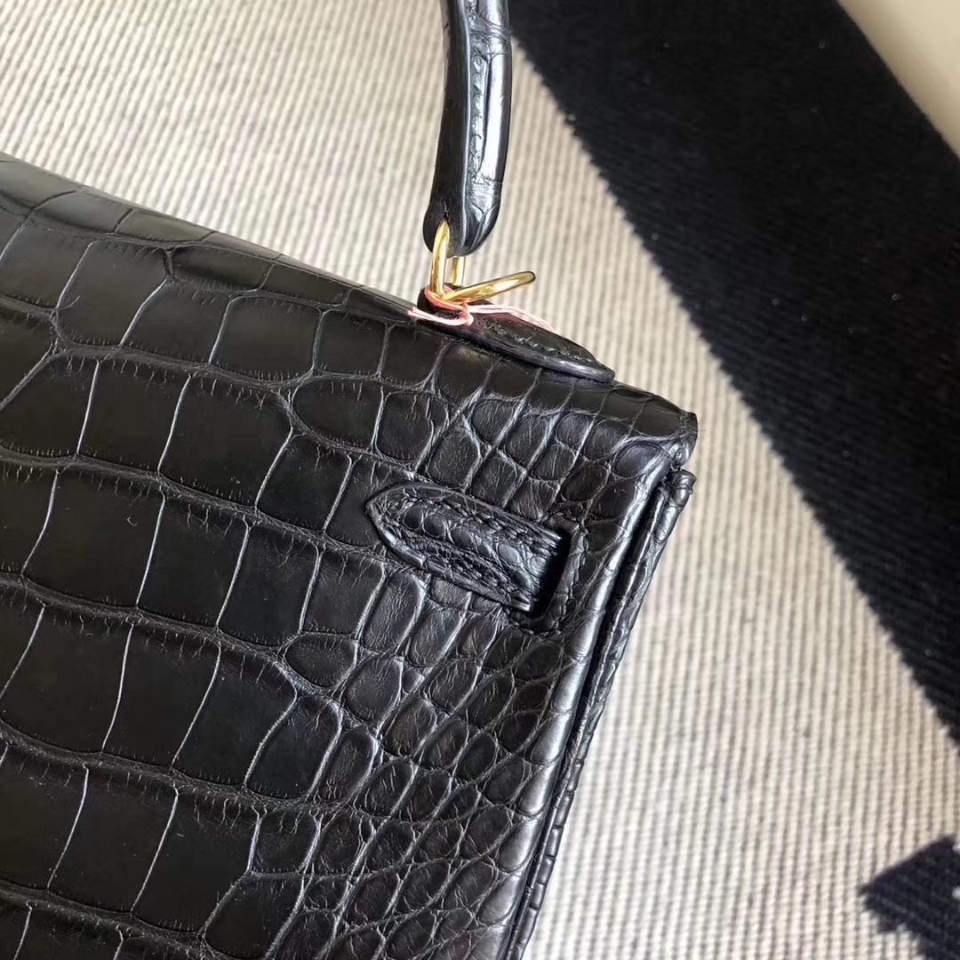 Hermès（爱马仕）Kelly Alligator matt 雾面鳄鱼 ck89 黑色 noir 金扣  顶级手缝 25cm 现货