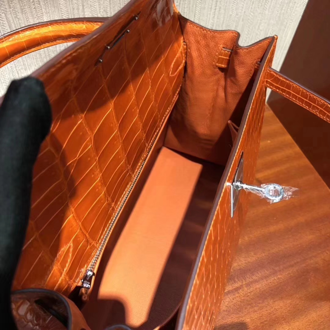 Hermès（爱马仕）Kelly凯莉包 亮面框框美洲鳄 橙色 顶级工艺 蜡线全手工 金扣 28cm