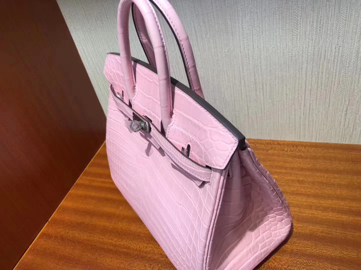 Hermès（爱马仕）Birkin铂金包 Crocodile matt 雾面鳄鱼 芭比粉  银扣  顶级手缝 超粉嫩 25cm