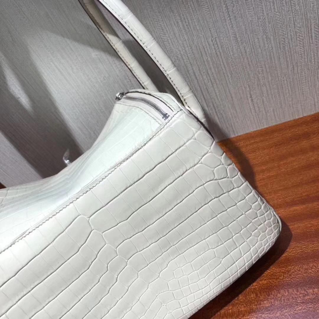 Hermès（爱马仕）Lindy 雾面两点尼罗鳄 8L奶油白 顶级工艺 蜡线全手工 银扣 26cm