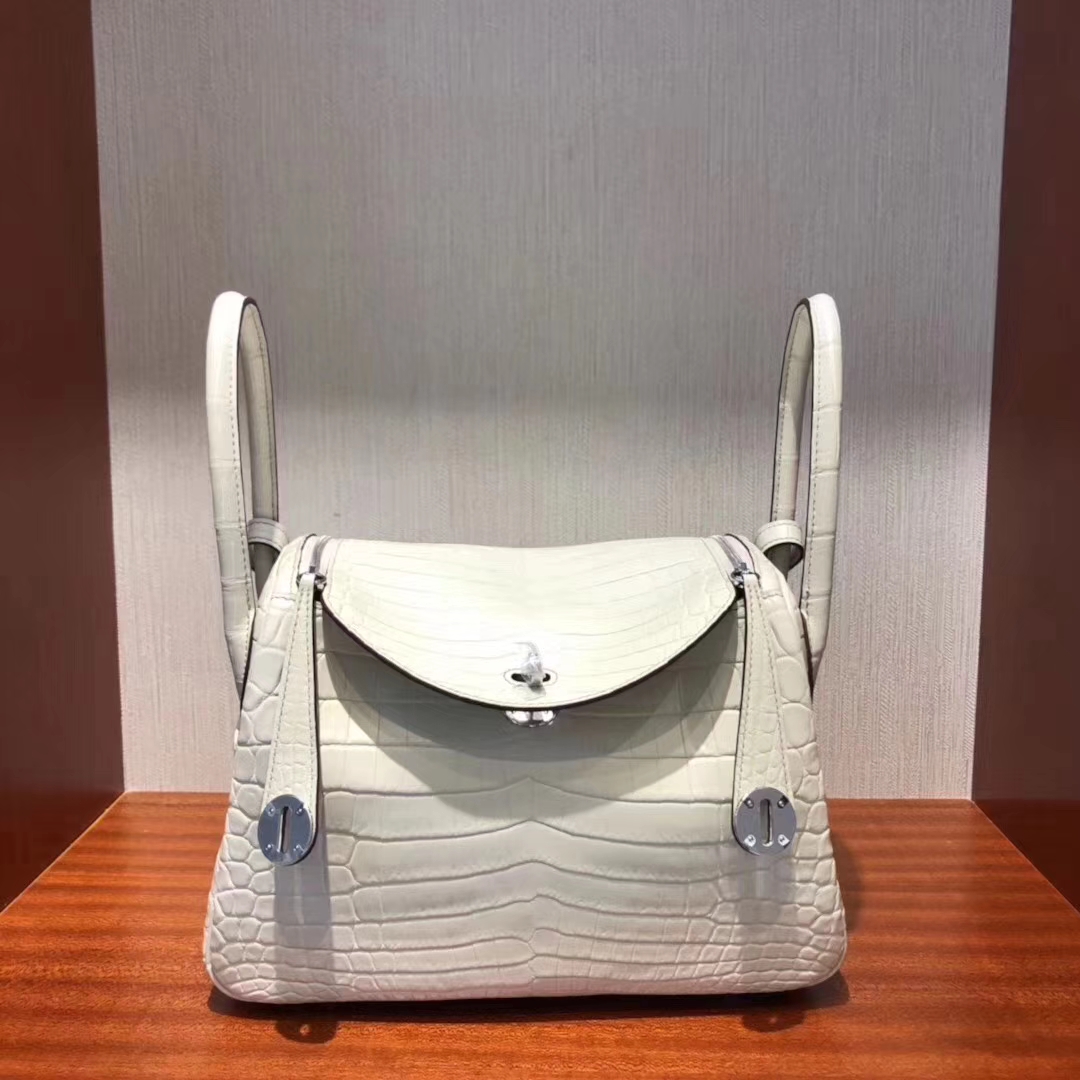 Hermès（爱马仕）Lindy 雾面两点尼罗鳄 8L奶油白 顶级工艺 蜡线全手工 银扣 26cm