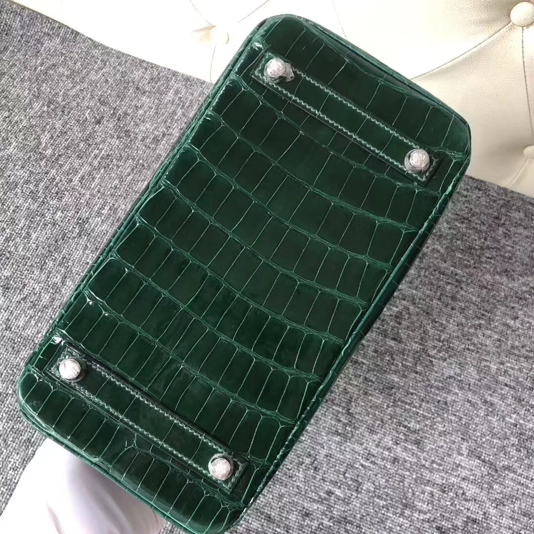 Hermès（爱马仕）Birkin铂金包 Alligator  shiny 亮面鳄鱼 ck67 祖母绿 银扣 25cm