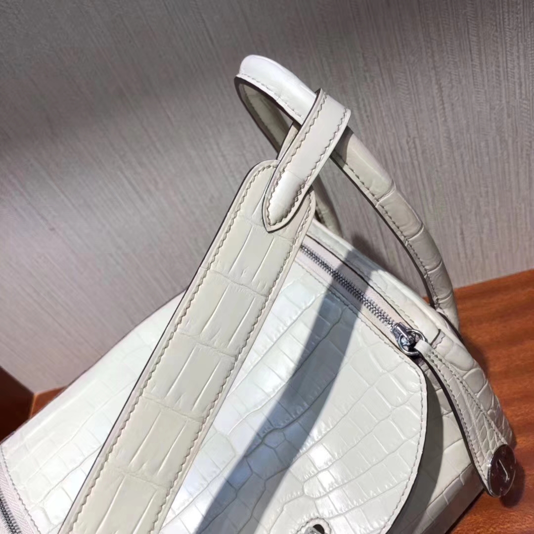 Hermès（爱马仕）Lindy 雾面两点尼罗鳄 8L奶油白 顶级工艺 蜡线全手工 银扣 26cm
