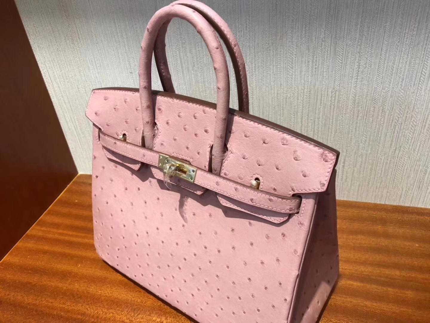 Hermès（爱马仕）Birkin铂金包 Ostrich kk鸵鸟 cc94 陶瓷粉 金扣 顶级手缝 25cm 现货