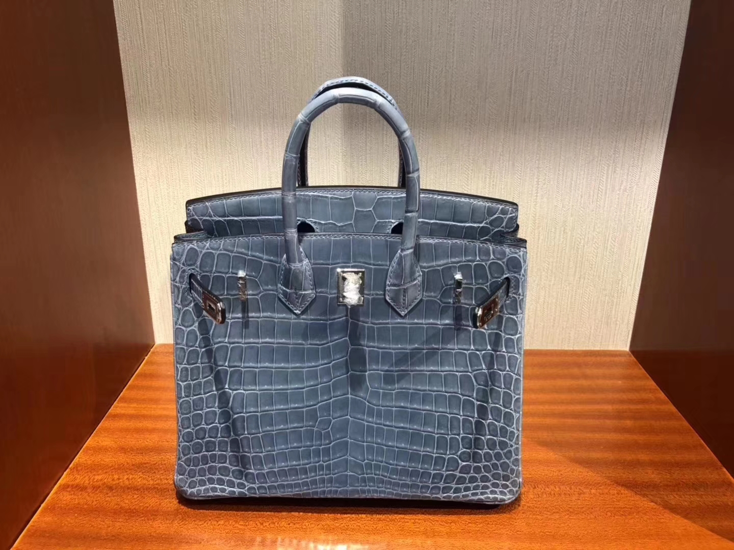 Hermès（爱马仕）Birkin铂金包 牛仔蓝 亮面鳄鱼 ck75 银扣 顶级手缝 25cm 现货