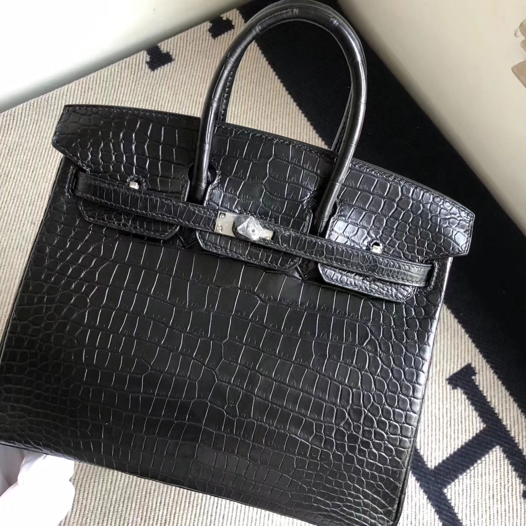 Hermès（爱马仕）Birkin铂金包 雾面倒V澳洲鳄鱼 御用原装HCP鳄鱼皮 CK89黑色 银扣 25cm