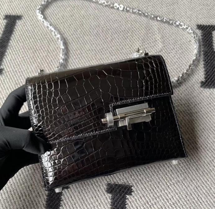 Hermès（爱马仕）Verrou插销包 Alligator shiny 美洲亮面鳄鱼 黑色 银扣 17cm