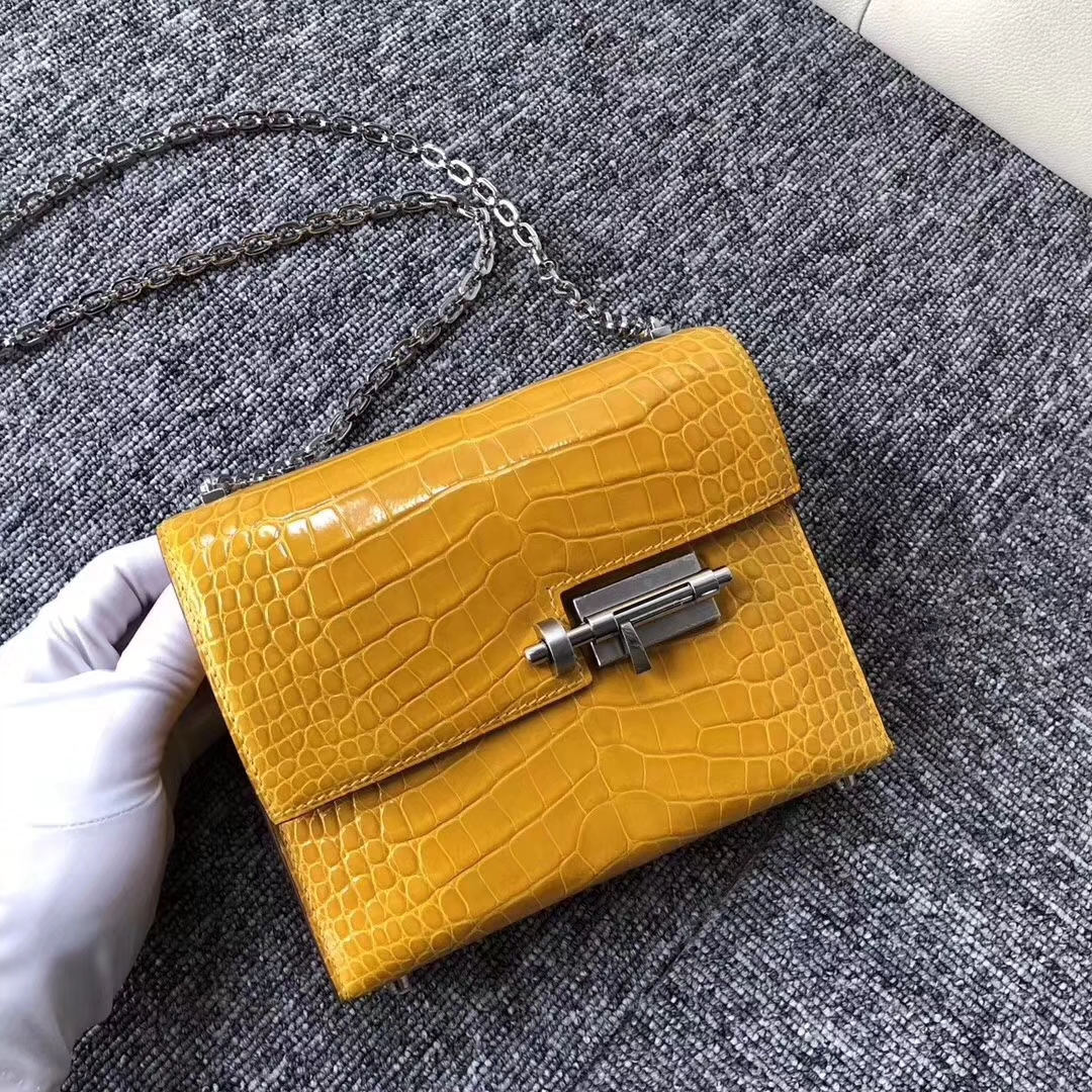 Hermès（爱马仕）Verrou插销包 Alligator shiny 亮面鳄鱼9D 琥珀黄 Ambre 17cm