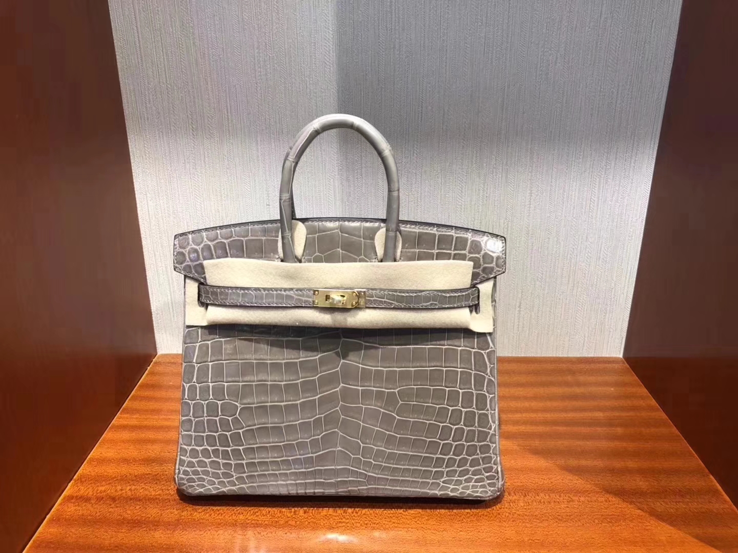 Hermès（爱马仕）Birkin铂金包 ck18大象灰 亮面鳄鱼 顶级手缝 25cm 金扣 现货