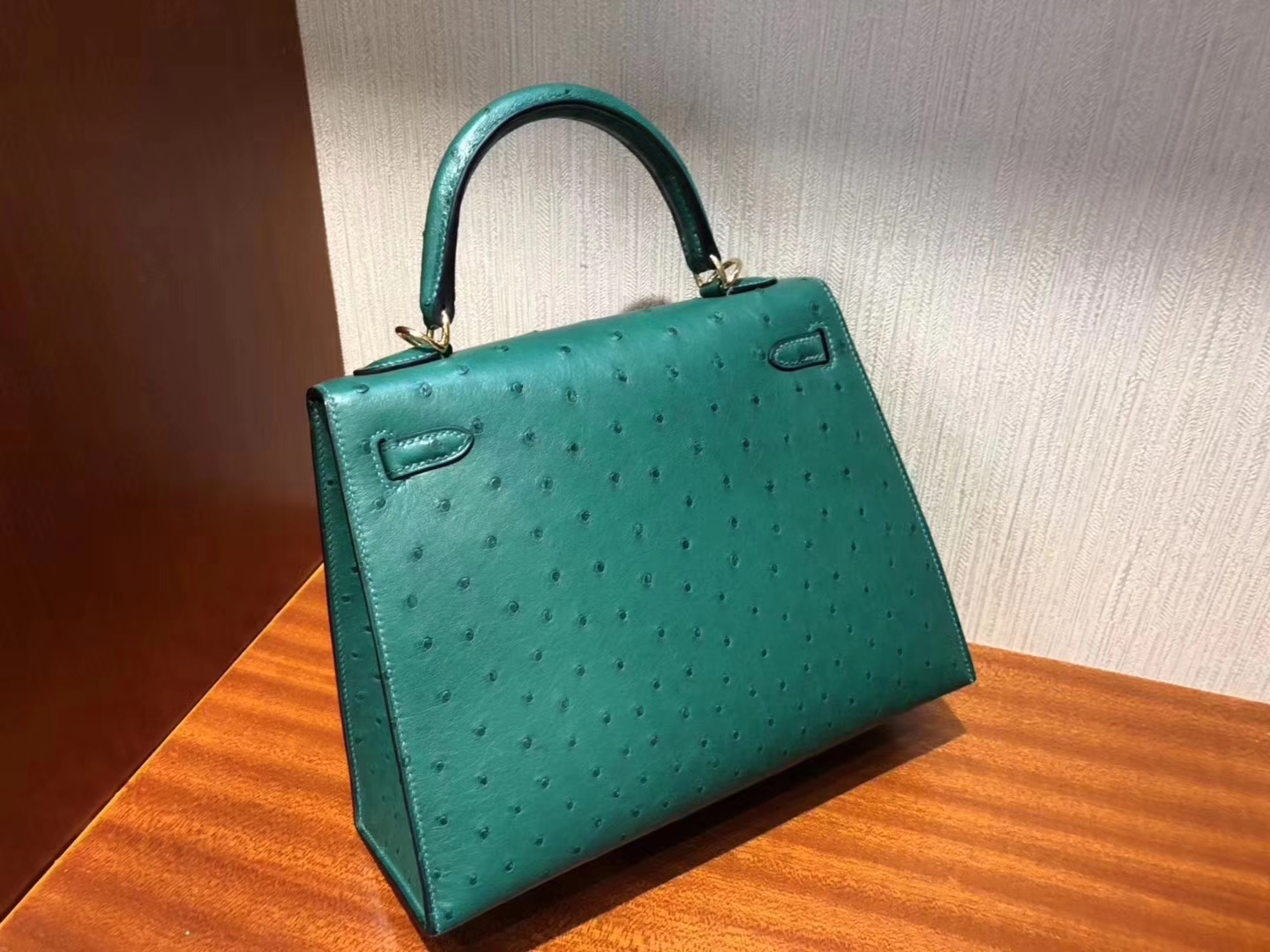 Hermès（爱马仕）Kelly凯莉包 Ostrich kk鸵鸟 U4 丝绒绿 金扣 小可爱 25cm 现货