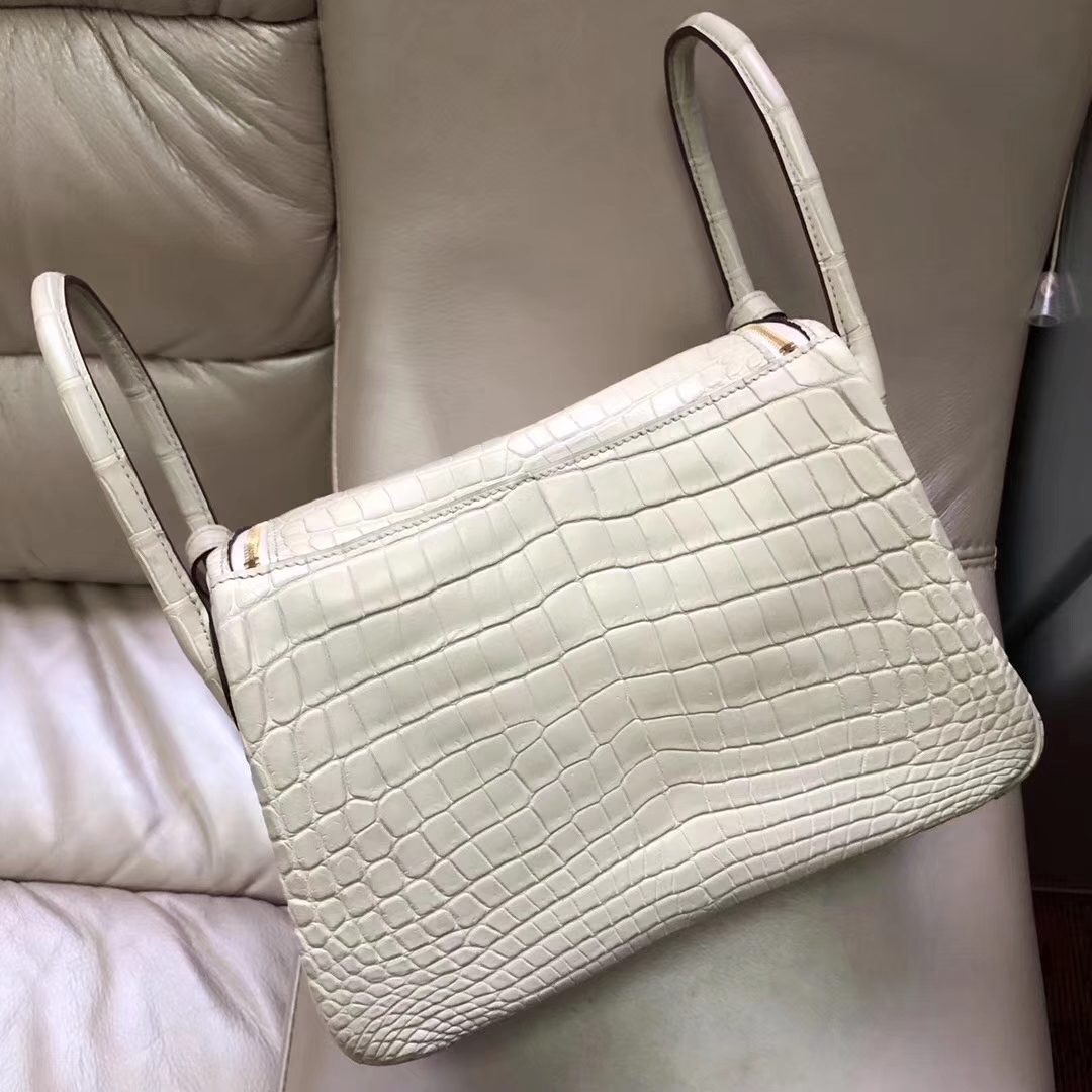 Hermès（爱马仕）Lindy琳迪包 8L 奶油白 雾面鳄鱼 Boton 金扣26cm