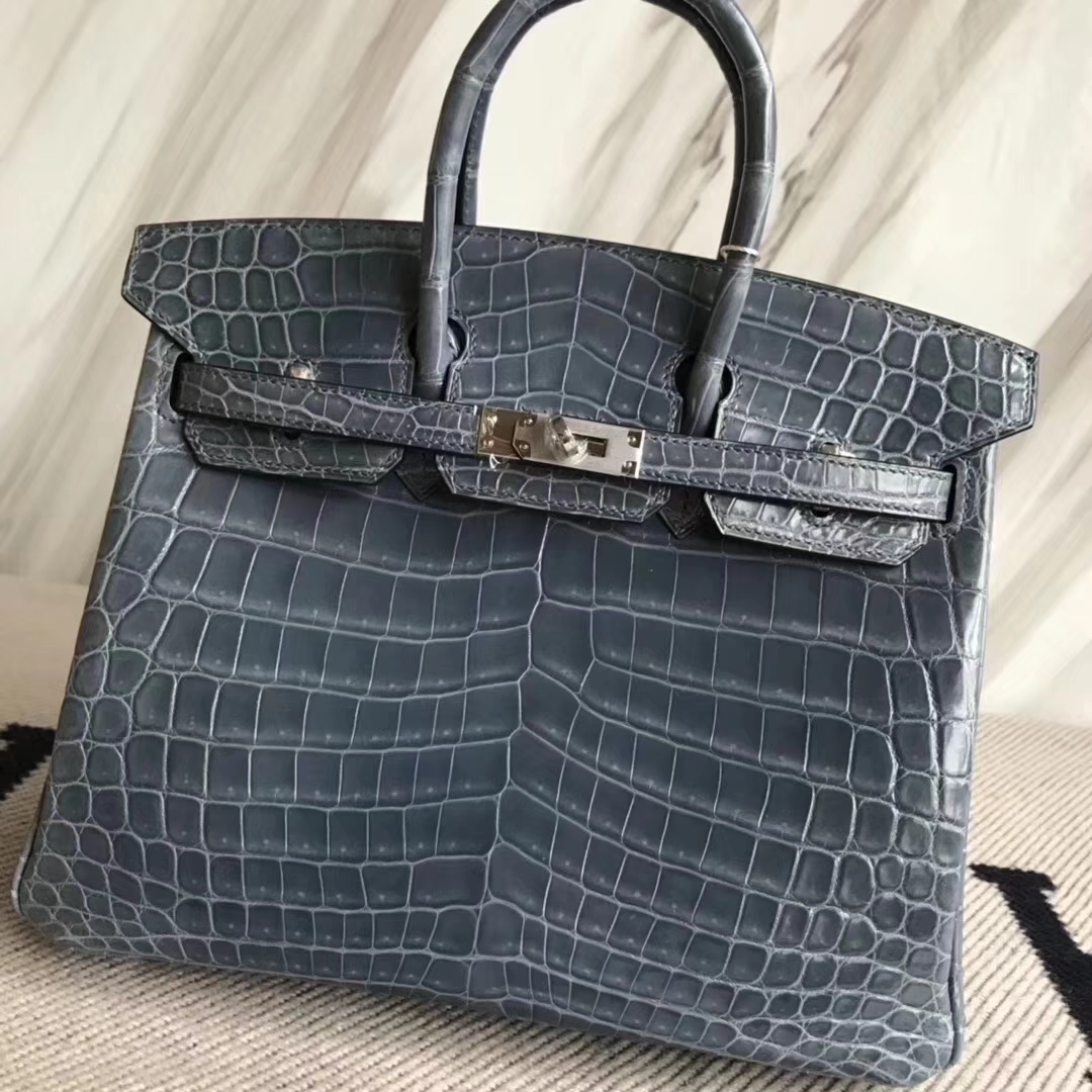 Hermès（爱马仕）Birkin铂金包 Crocodile shiny 亮面鳄鱼 牛仔蓝 银扣 顶级手缝 25cm 超美现货