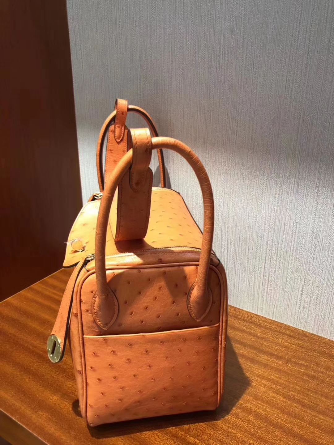 Hermès（爱马仕）Lindy琳迪包 Ostrich kk 鸵鸟 93橙色 orange 26cm