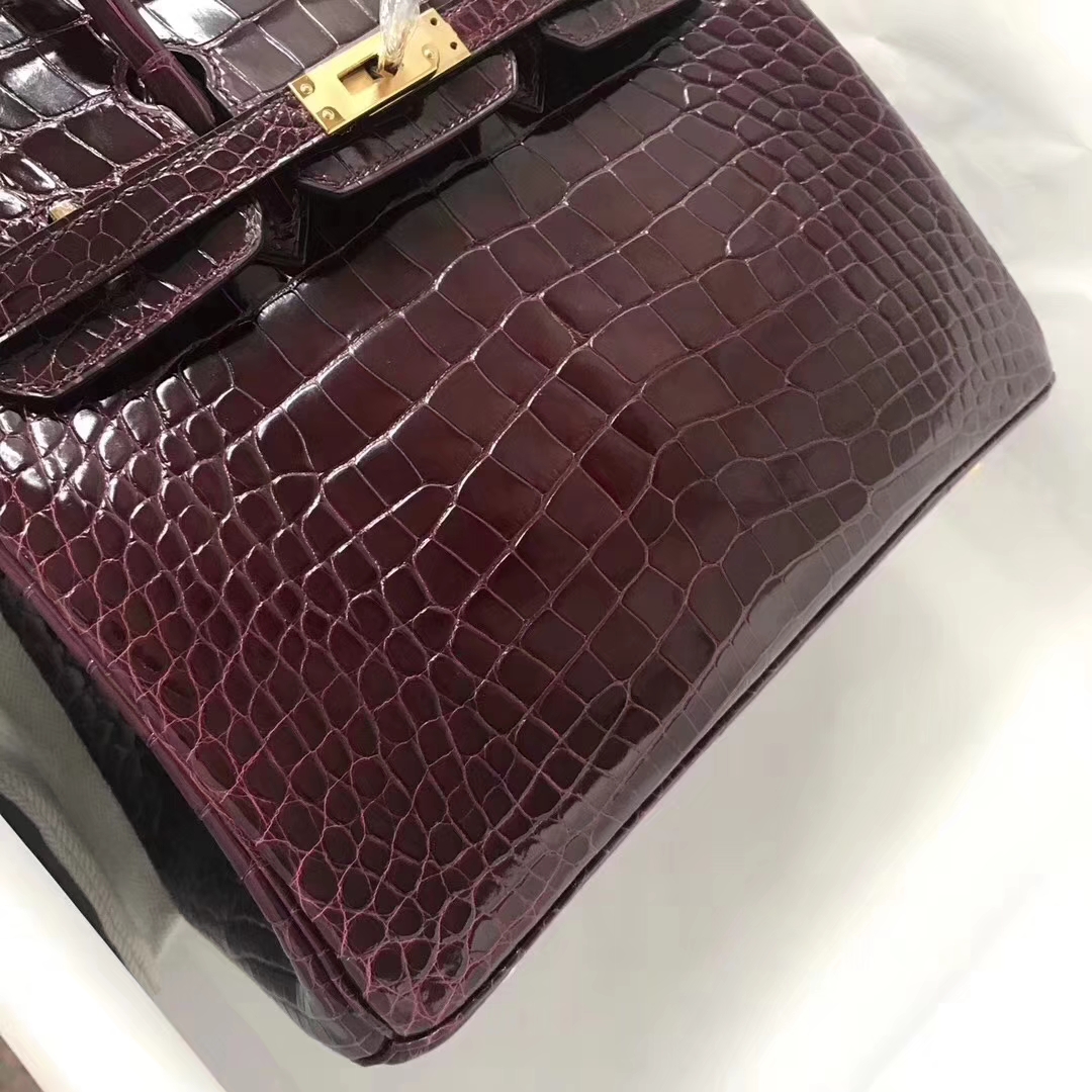 Hermès(爱马仕)Birkin铂金包 Alligator shiny 亮面鳄鱼 ck57 波尔多酒红 金扣 顶级手缝 25cm 现货-拉尔森鳄鱼皮具定制 - 爱马仕包包官网 Hermès(爱马仕)Birkin铂金包 Alligator shiny 亮面鳄鱼 ck57 波尔多酒红 金扣 顶级手缝 25cm 现货