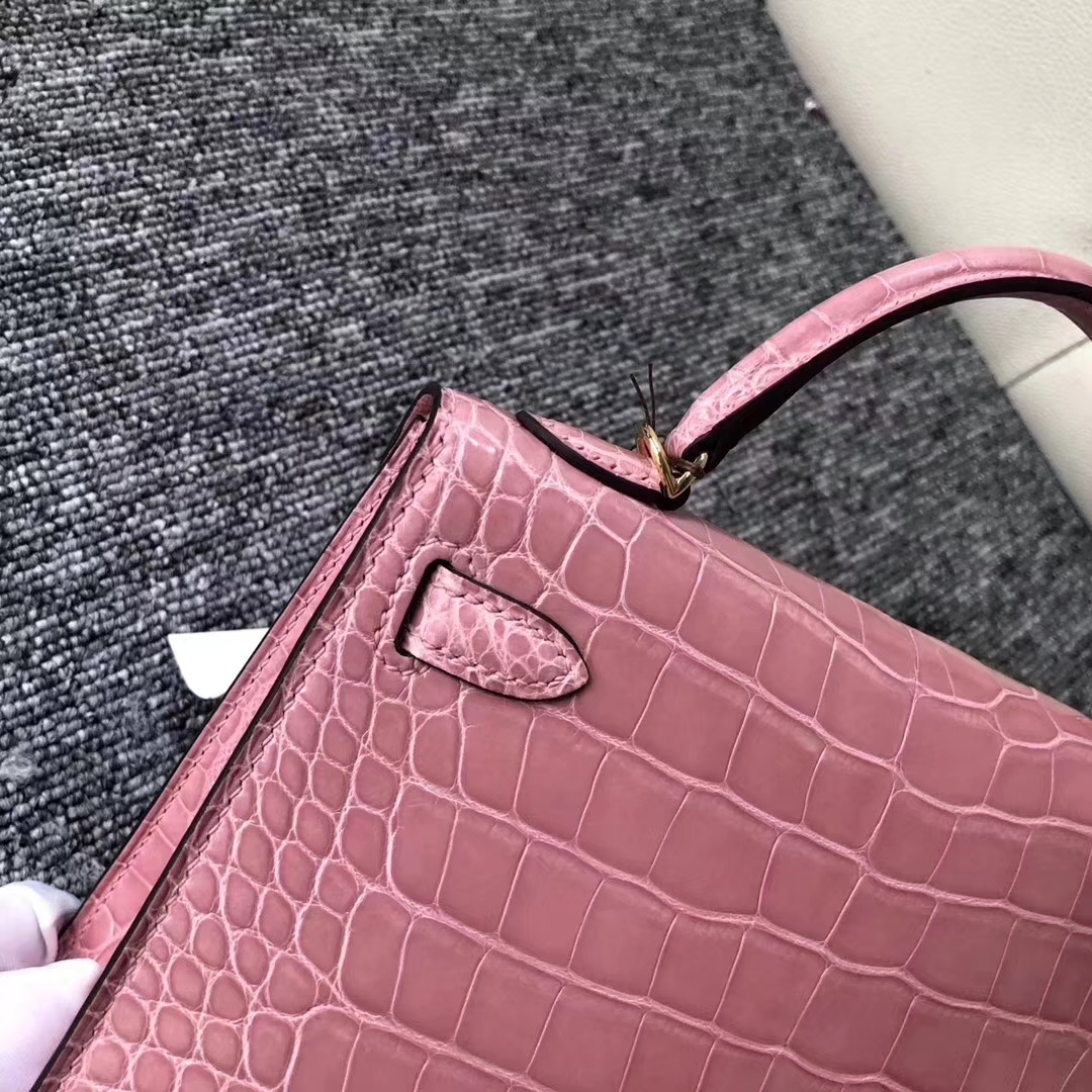 Hermès（爱马仕）Minikelly迷你凯莉 Alligator shiny 亮面鳄鱼 奶昔粉 金扣 超美现货 2代