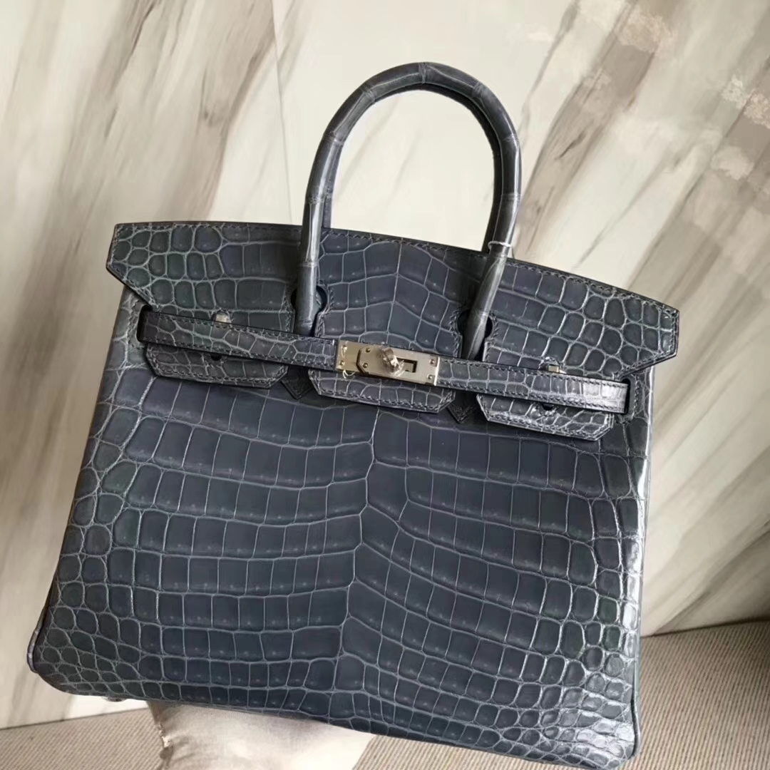 Hermès（爱马仕）Birkin铂金包 Crocodile shiny 亮面鳄鱼 牛仔蓝 银扣 顶级手缝 25cm 超美现货