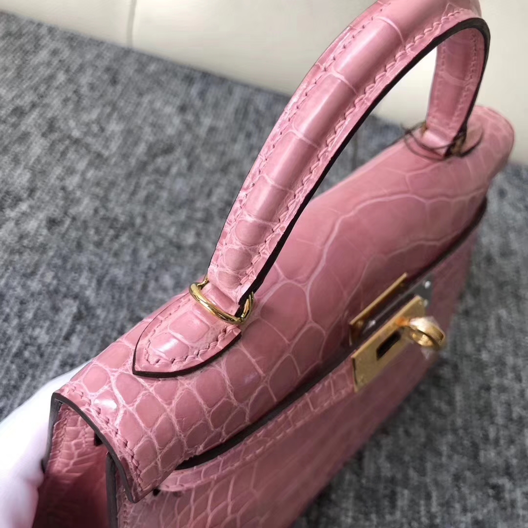 Hermès（爱马仕）Minikelly迷你凯莉 Alligator shiny 亮面鳄鱼 奶昔粉 金扣 超美现货 2代