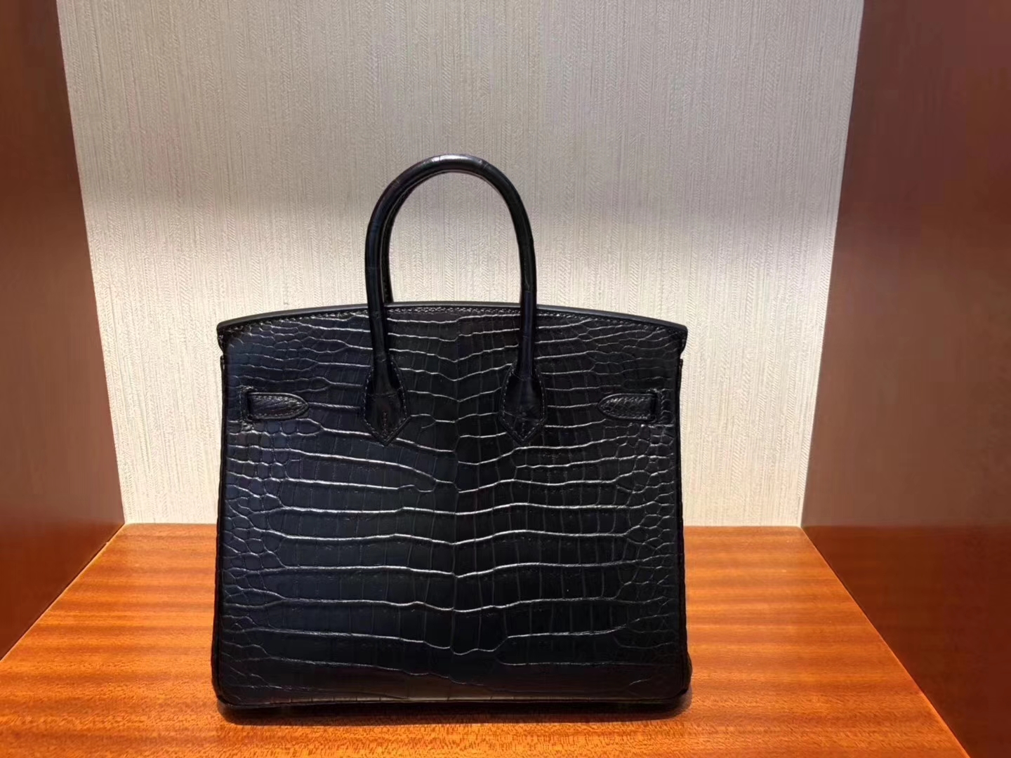 Hermès（爱马仕）Birkin铂金包 Porosus matt 雾面澳洲湾鳄 ck89 黑色 银扣 30cm
