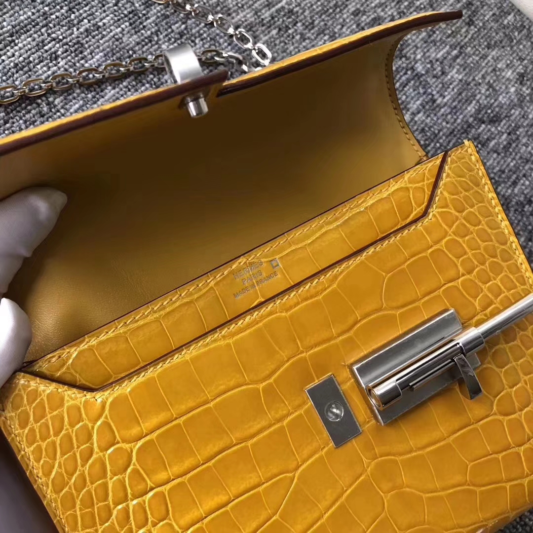 Hermès（爱马仕）Verrou插销包 Alligator shiny 亮面鳄鱼9D 琥珀黄 Ambre 17cm