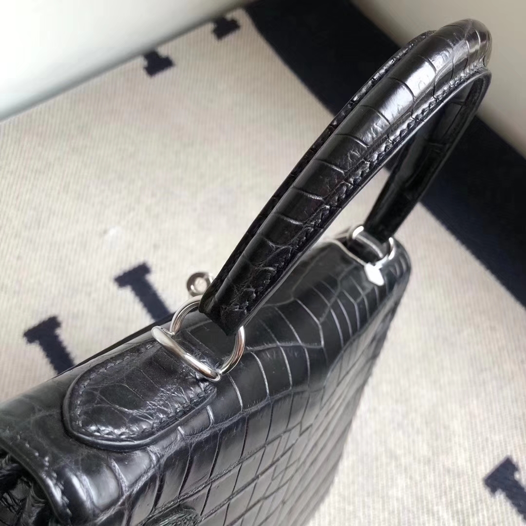 Hermès（爱马仕）Kelly凯莉包 雾面两点尼罗鳄 ck89黑色 顶级工艺 蜡线全手工 银扣 28cm