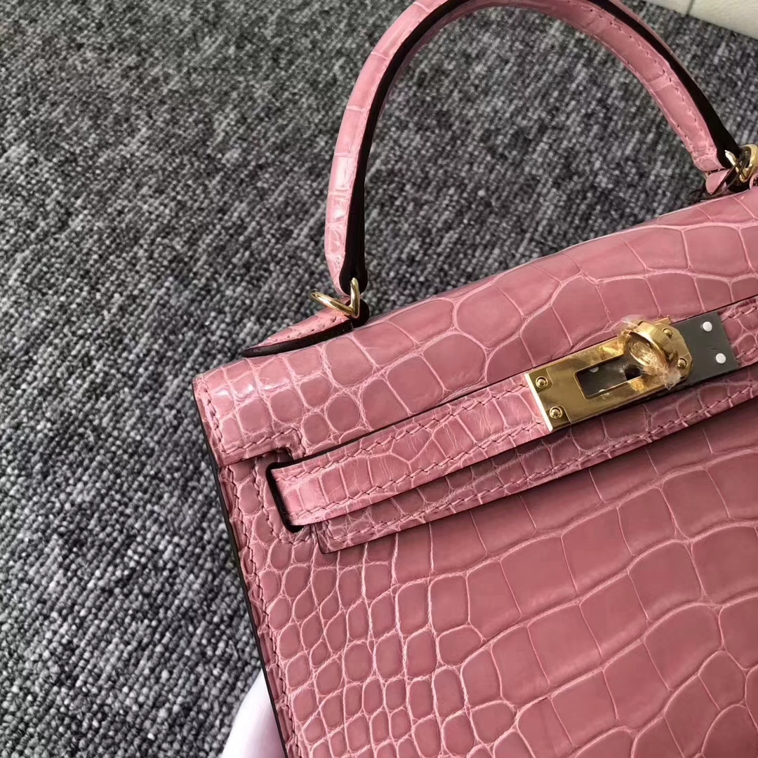 Hermès（爱马仕）Minikelly迷你凯莉 Alligator shiny 亮面鳄鱼 奶昔粉 金扣 超美现货 2代