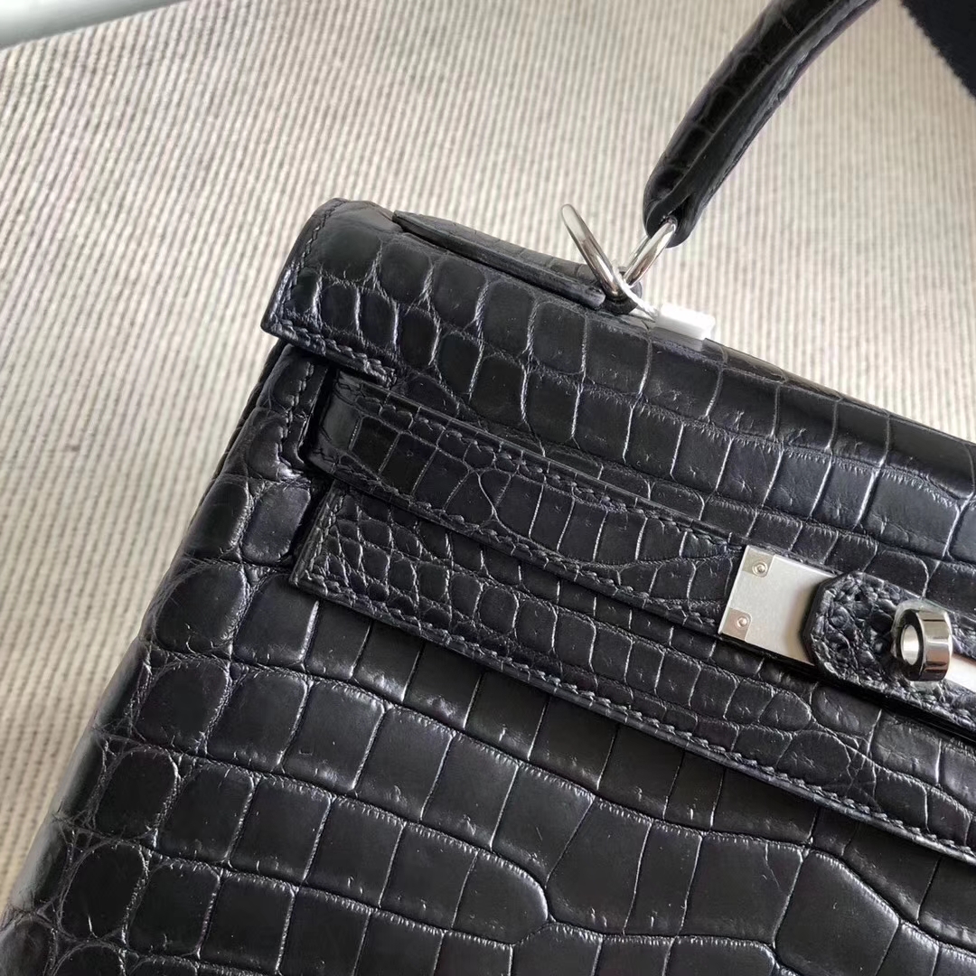 Hermès（爱马仕）Kelly凯莉包 雾面两点尼罗鳄 ck89黑色 顶级工艺 蜡线全手工 银扣 28cm