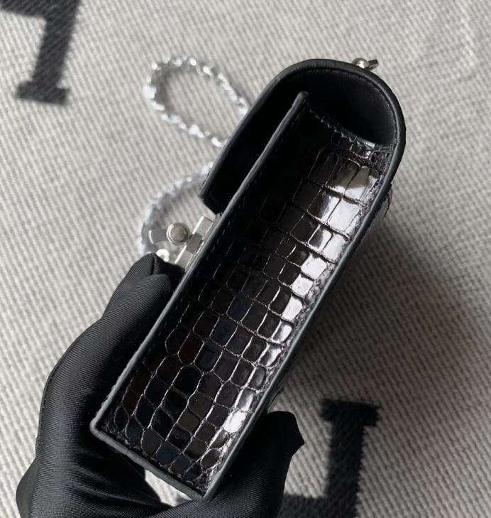 Hermès（爱马仕）Verrou插销包 Alligator shiny 美洲亮面鳄鱼 黑色 银扣 17cm