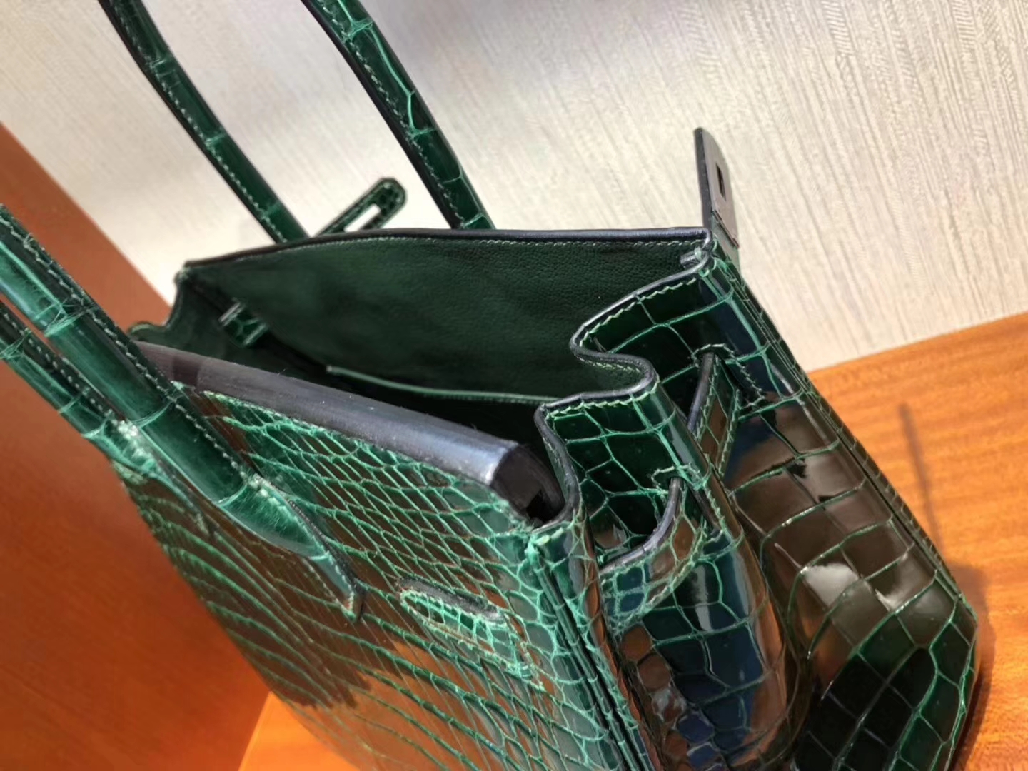 Hermès（爱马仕）Birkin铂金包 亮面澳洲鳄鱼 ck67 祖母绿  银扣 30cm