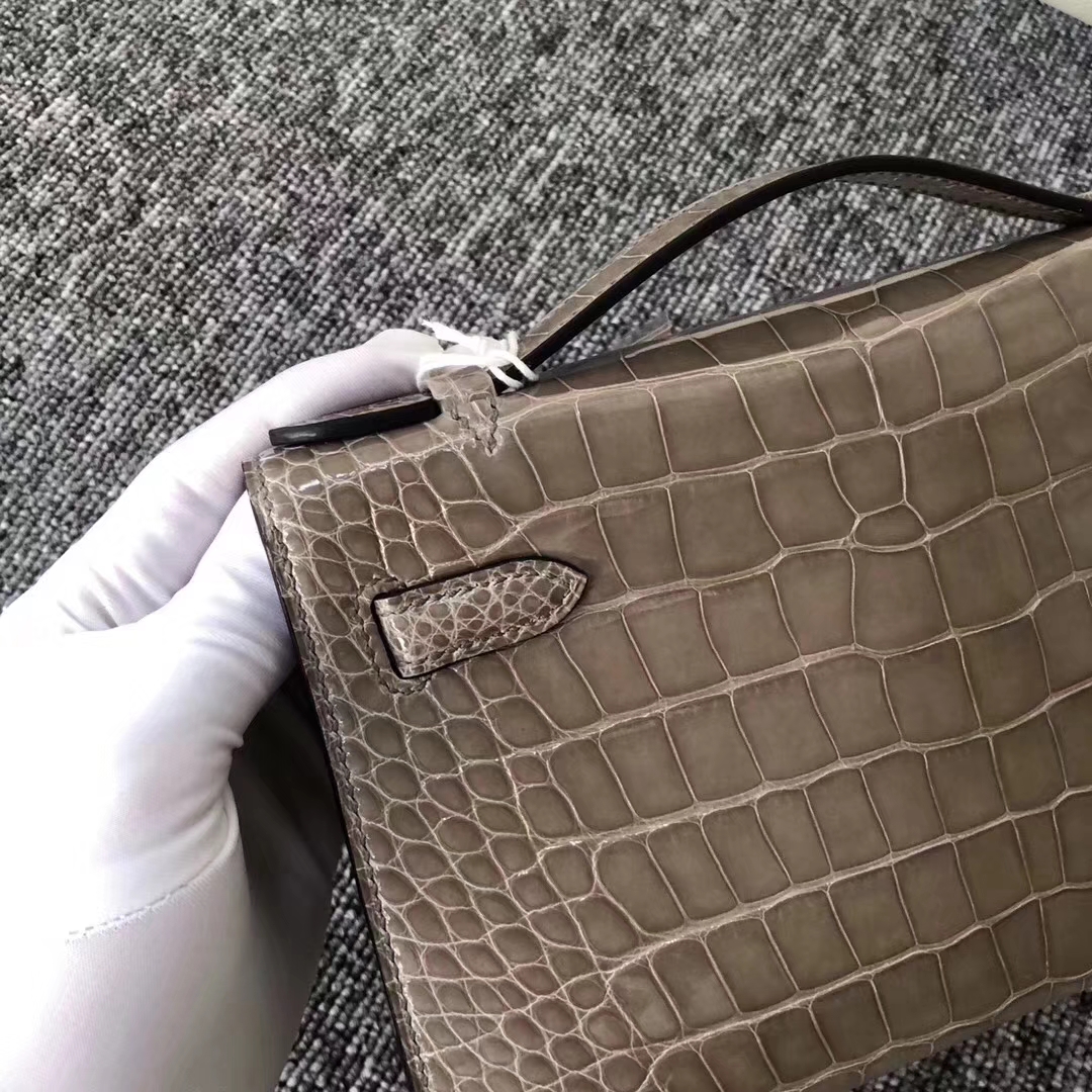 Hermès（爱马仕）MiniKelly 22cm Shiny alligator crocodile 亮面方块 美洲鳄鱼 CK81 斑鸠灰 金扣 现货