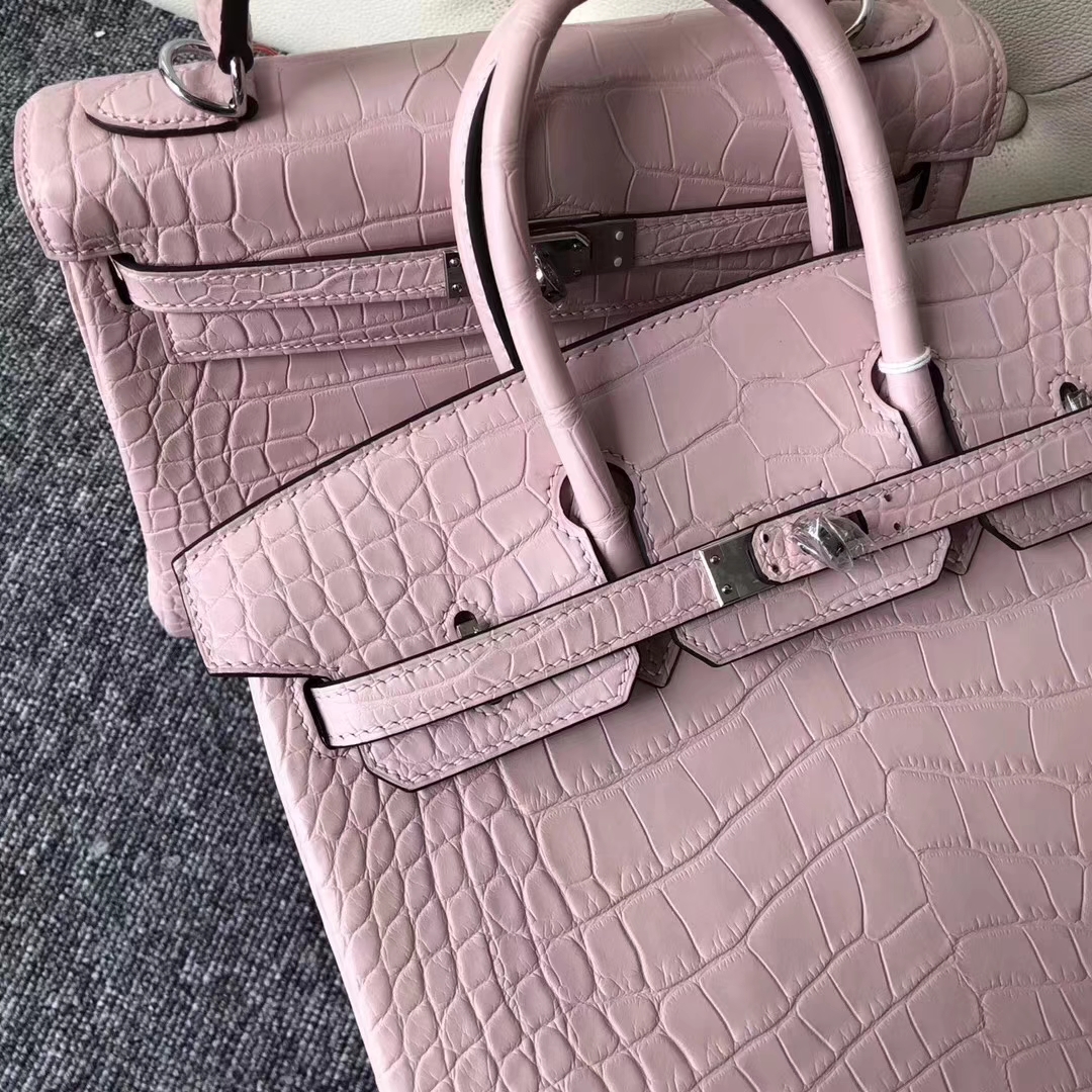 Hermès（爱马仕）Birkin Alligator matt 雾面鳄鱼 芭比粉 银扣 浅浅的粉 小可爱 25cm 现货