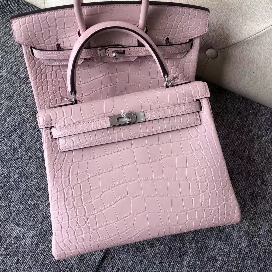 Hermès（爱马仕）Kelly 凯莉包 Alligator matt 雾面鳄鱼 芭比粉 银扣 浅浅的粉 小可爱 25cm现货
