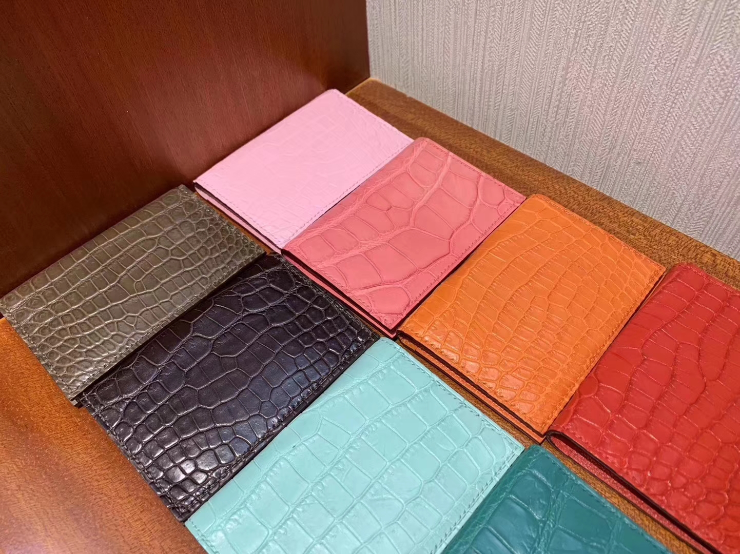 Hermès（爱马仕）新款卡包 雾面鳄鱼Matte crocodile 现货