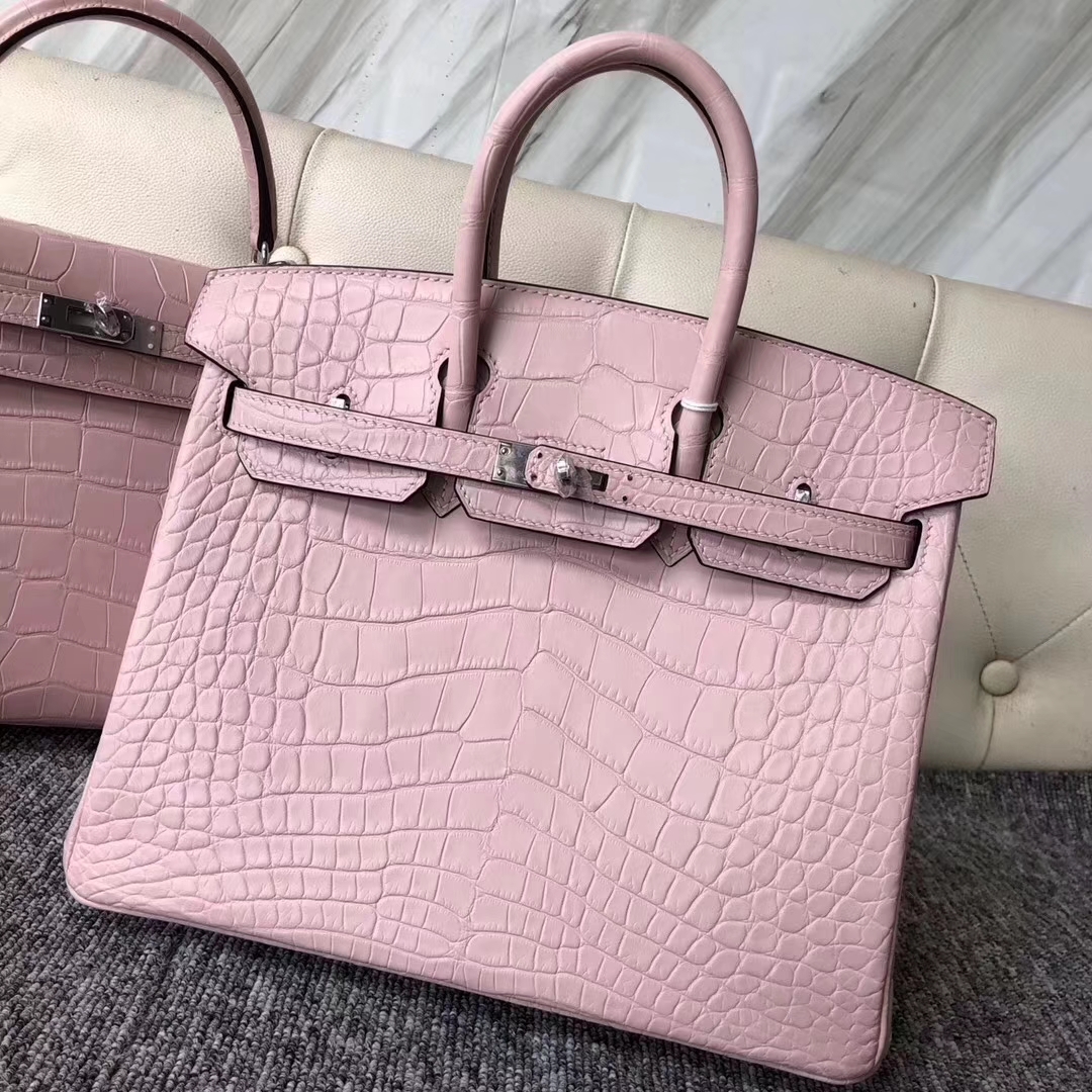 Hermès（爱马仕）Birkin Alligator matt 雾面鳄鱼 芭比粉 银扣 浅浅的粉 小可爱 25cm 现货