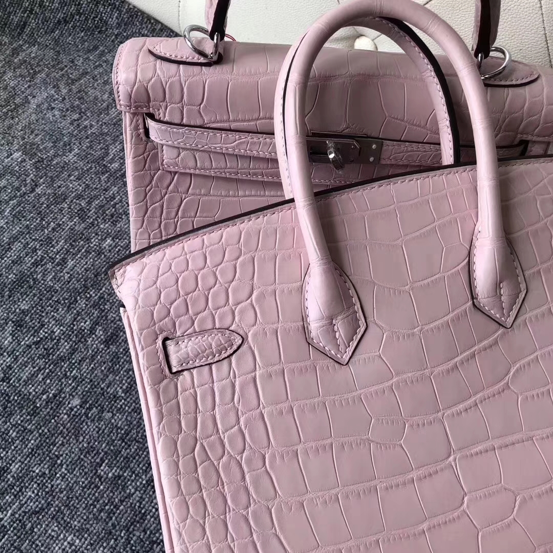 Hermès(爱马仕)Birkin Alligator matt 雾面鳄鱼 芭比粉 银扣 浅浅的粉 小可爱 25cm 现货-拉尔森鳄鱼皮具定制 - 爱马仕包包官网 Hermès(爱马仕)Birkin Alligator matt 雾面鳄鱼 芭比粉 银扣 浅浅的粉 小可爱 25cm 现货