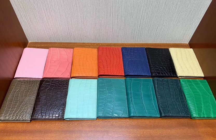 Hermès（爱马仕）新款卡包 雾面鳄鱼Matte crocodile 现货