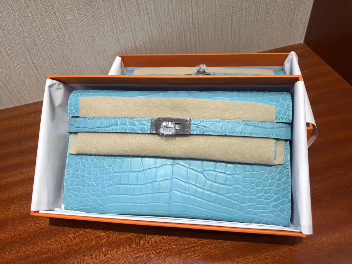 Hermès（爱马仕）Kelly wallet Alligator matt 3Z 圣西尔蓝 银扣 纯粹的蓝色 超美 钱夹 手包